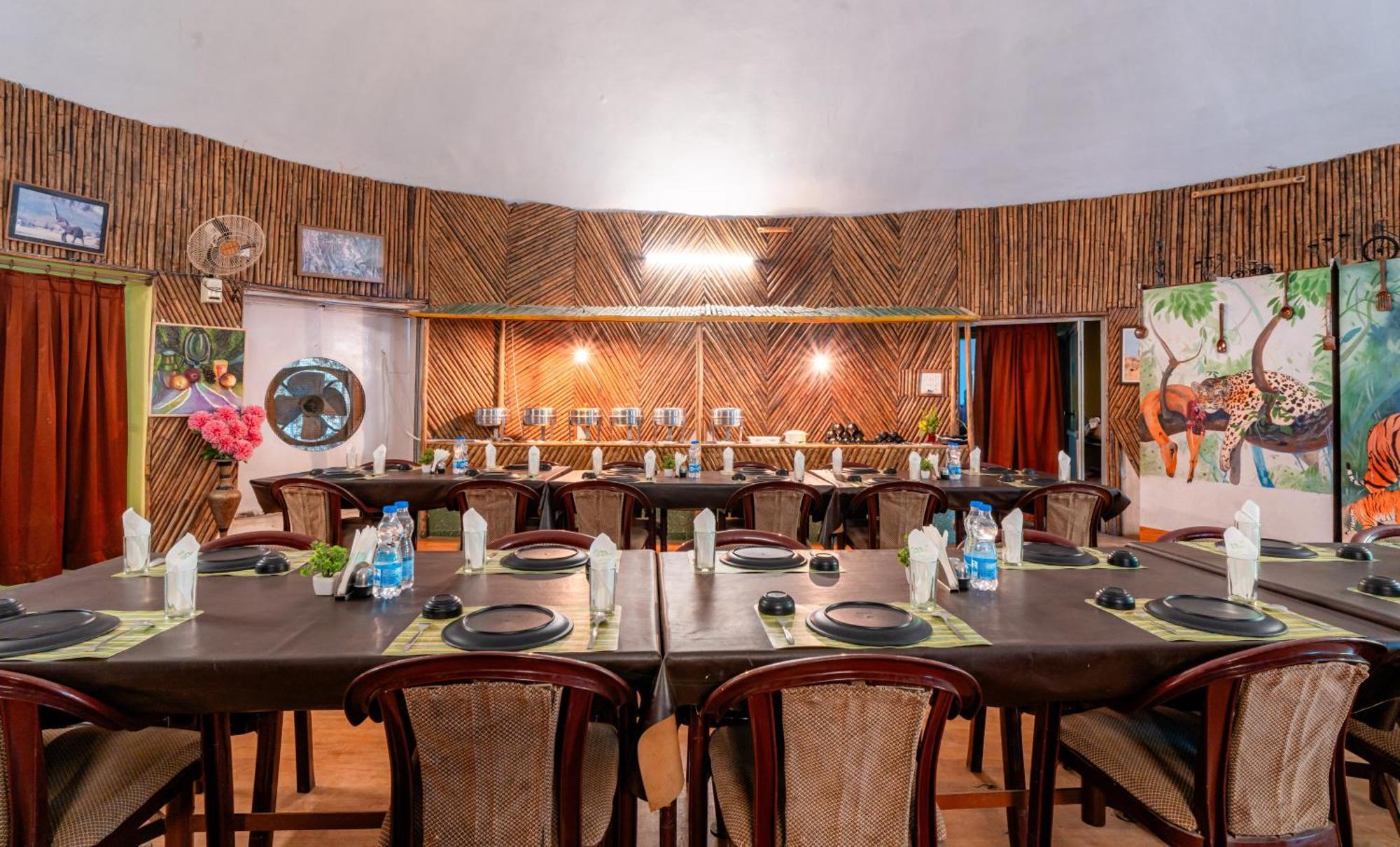 Treebo Premium Mowgli'S Den, Pench Hotel Khawasa Ngoại thất bức ảnh