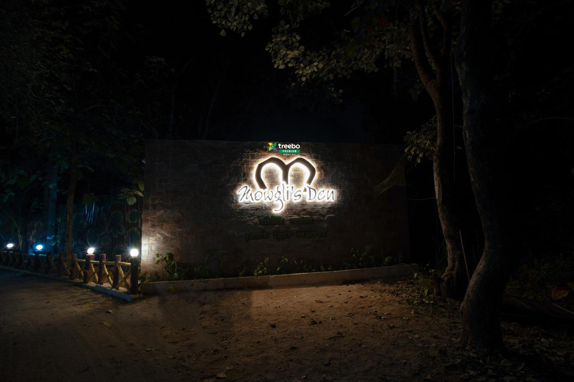 Treebo Premium Mowgli'S Den, Pench Hotel Khawasa Ngoại thất bức ảnh