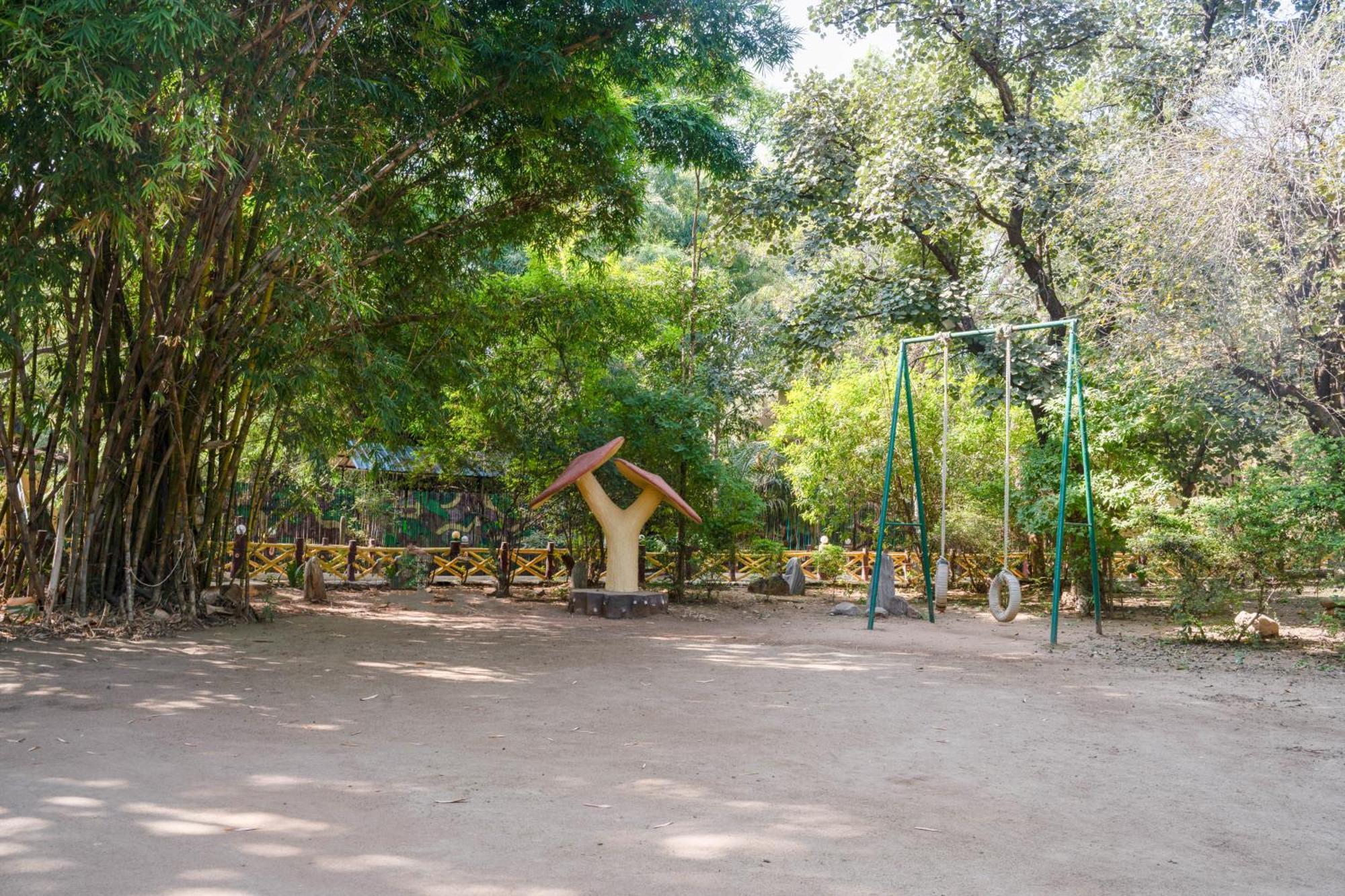 Treebo Premium Mowgli'S Den, Pench Hotel Khawasa Ngoại thất bức ảnh