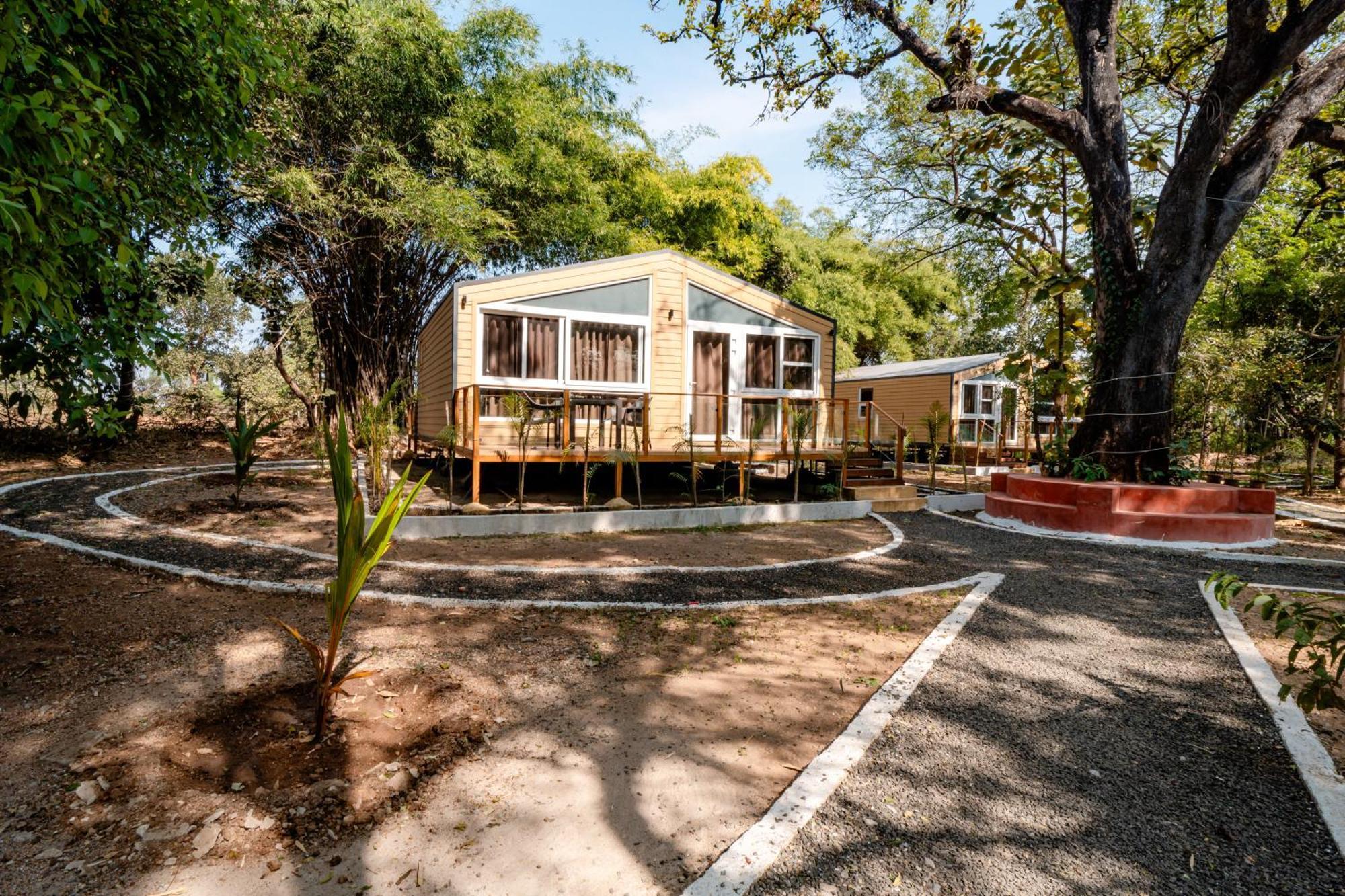 Treebo Premium Mowgli'S Den, Pench Hotel Khawasa Ngoại thất bức ảnh