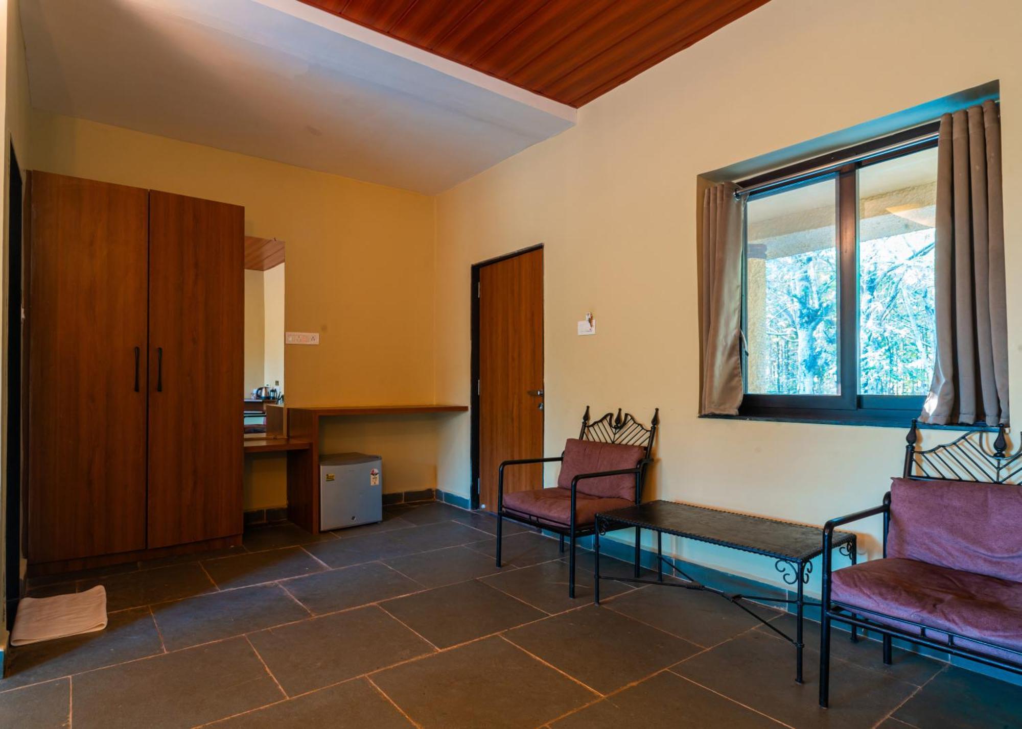 Treebo Premium Mowgli'S Den, Pench Hotel Khawasa Ngoại thất bức ảnh